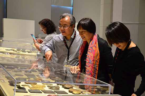 中國(guó)金幣總公司赴加拿大參加第35屆國(guó)際藝術(shù)紀(jì)念章聯(lián)合會(huì)大會(huì)及展覽